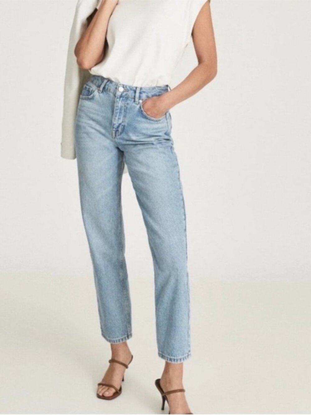 Reiss Slim Mid‑Rise Crop Jeans – Black – Approx. Size 28 🖤
